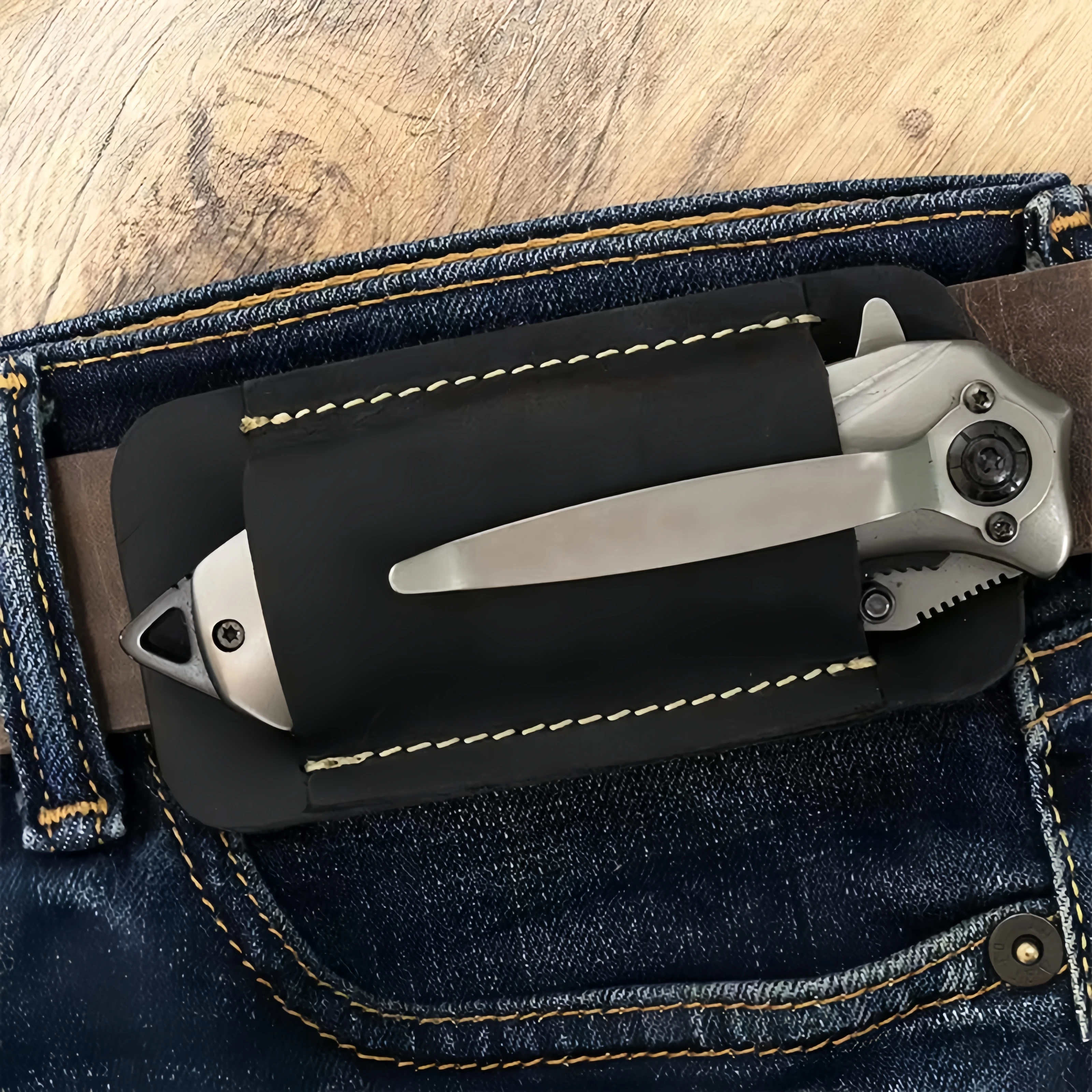 Leather EDC Holster – Pocket Knife & Flashlight Carrier for Outdoor, Camping, Daily Carry