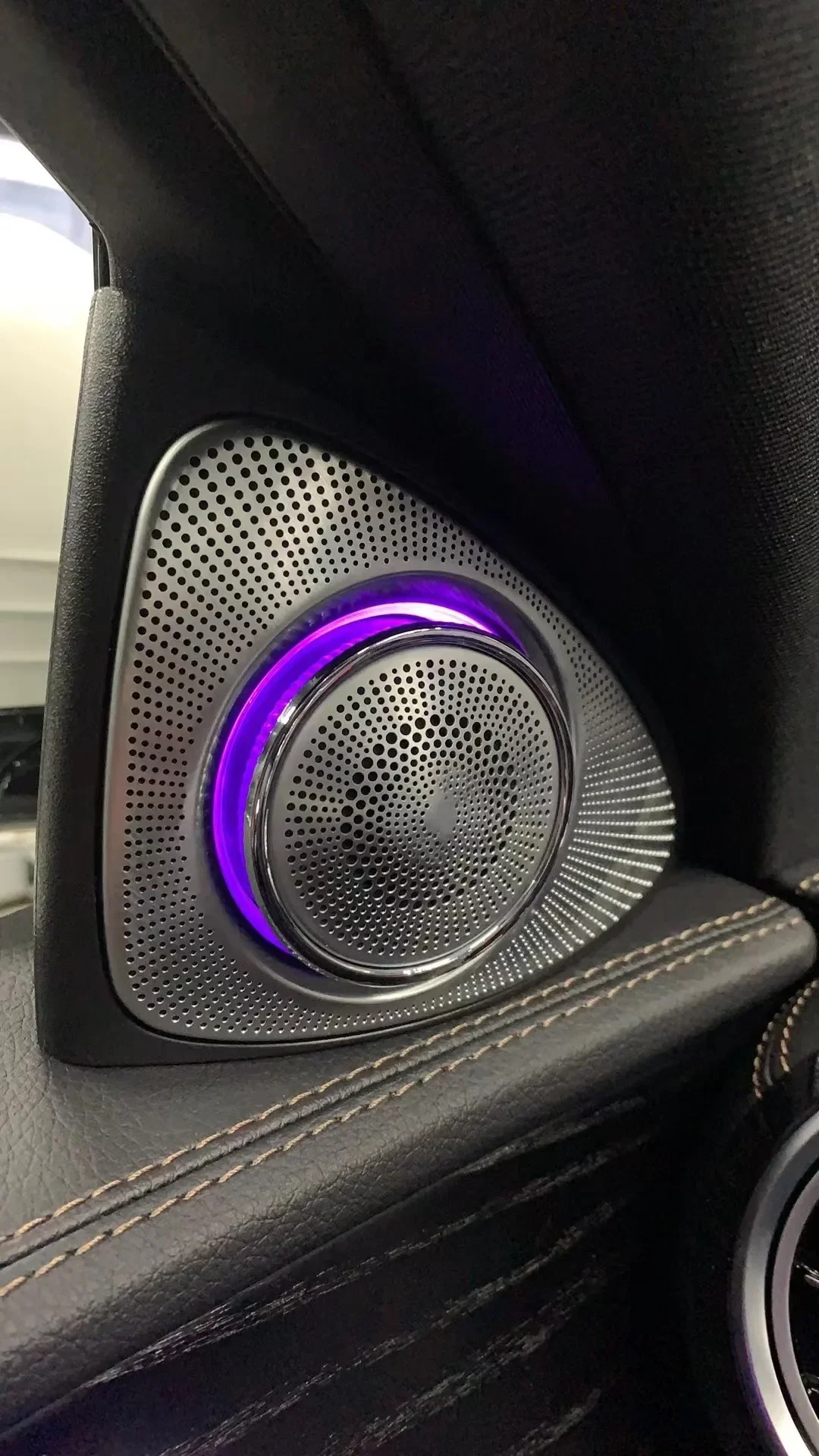 New 64 Colour 3D Rotary Tweeter Speaker For Mercedes Benz W213 E53 E-class 2016-2023 RGB LED Ambient Light Car 4D Horn Retrofit