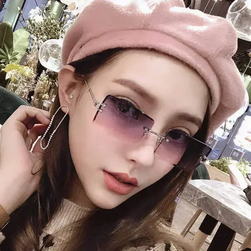 Vintage Fashion 2024 New Sunglasses Rimless Frameless Rectangle Shades Gradient UV400 Summer Traveling Sun Glasses for Women