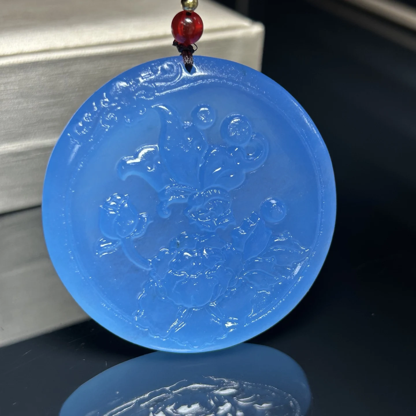 

New Arrival High-Ice Quartzite Jade Blue Pendant Necklace Stylish And Elegant Jewelry Accessory