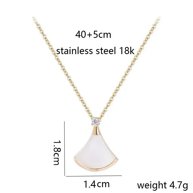 فستان نسائي فاخر ومتعدد الاستخدامات وراقي وخفيف الوزن على شكل مروحة على شكل عظمة الترقوة، وقلادة من الفولاذ التيتانيوم