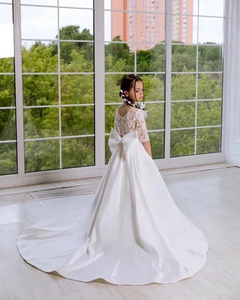 

Satin Baby Dress Bride Girl Formal Dress Pageant Dresses for Girls Princess Satin Flower Girl Dress Kids Formal Lace with Train
