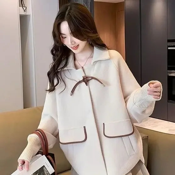 

Loose Fit Slimming Woolen Coat and Cardigan New Fashionable Small Fragrant Woolen Coat for Women with a Western Style