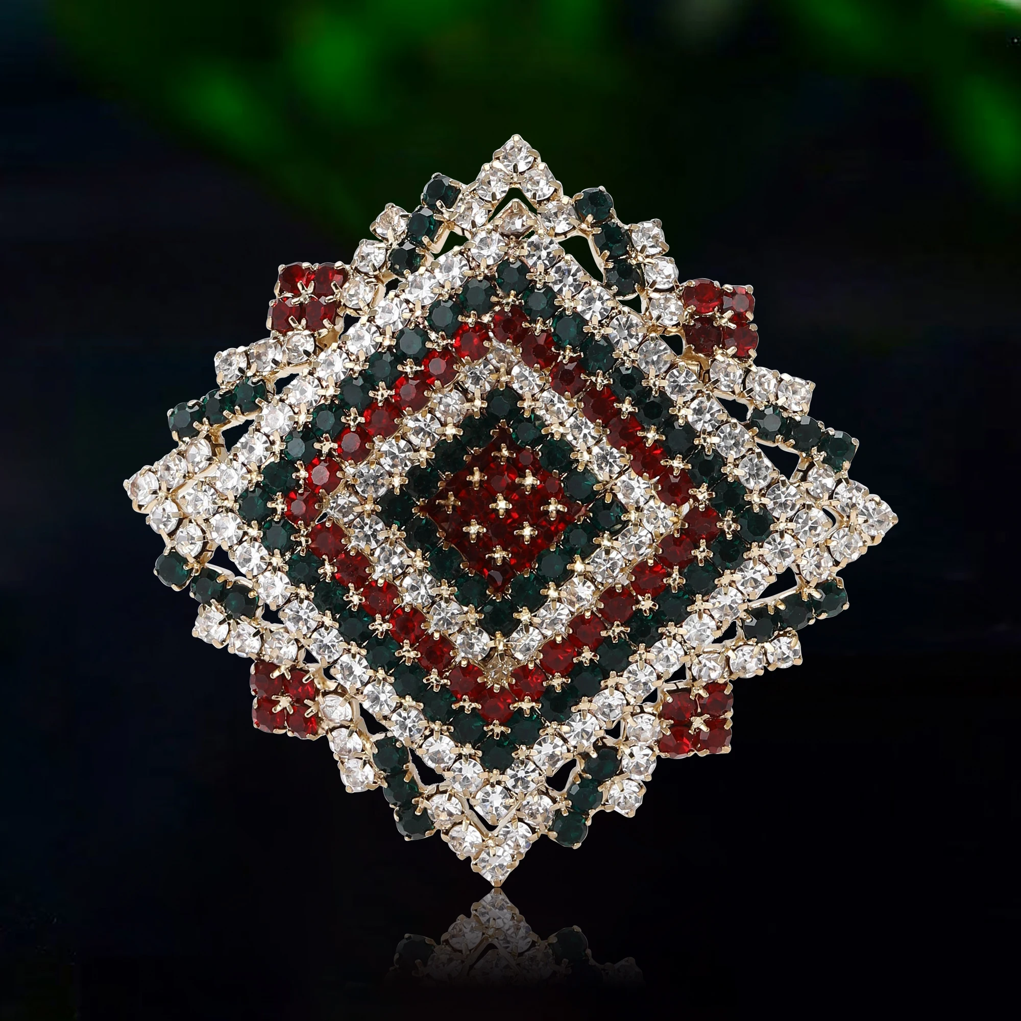 Fashion Rhinestone Chain Brooches for Women Unisex Light Luxury Baroque Pins Event Party Backpack Decoration Clothes Accessories
