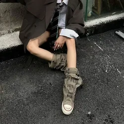 Women's Boots Graffiti High Top Canvas Shoes New Style Pants Leg Boots Thick Sole Non Slip Belt Buckle Fashion Boots