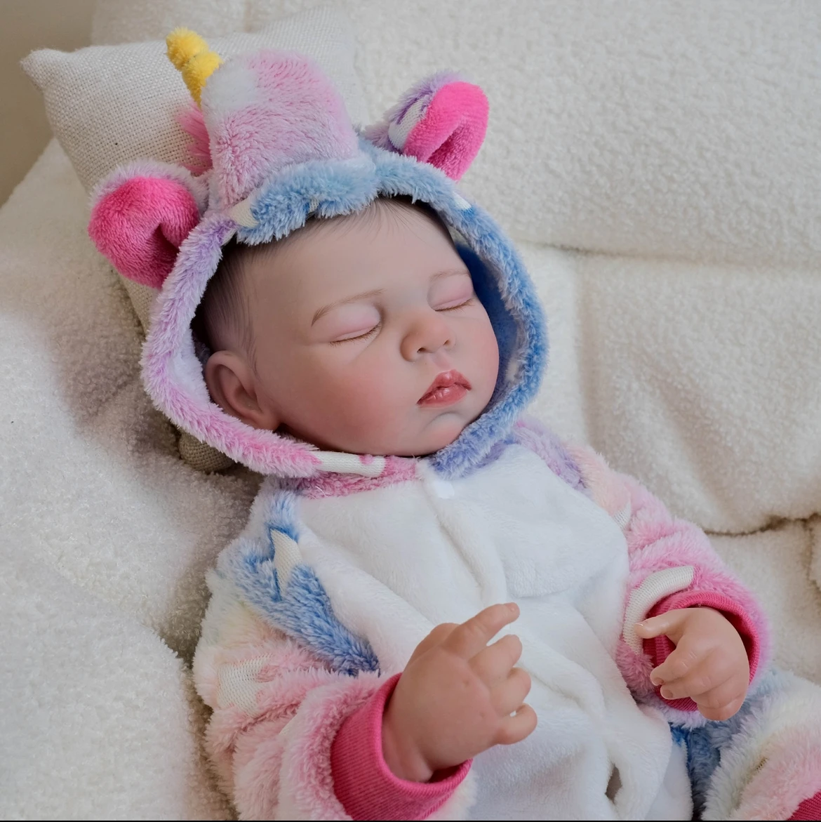 19" Charlotte Reborn Baby - Romper met eenhoornvoet, realistisch slaapgezicht en levensecht - Zoete verzamelbare kunstpop