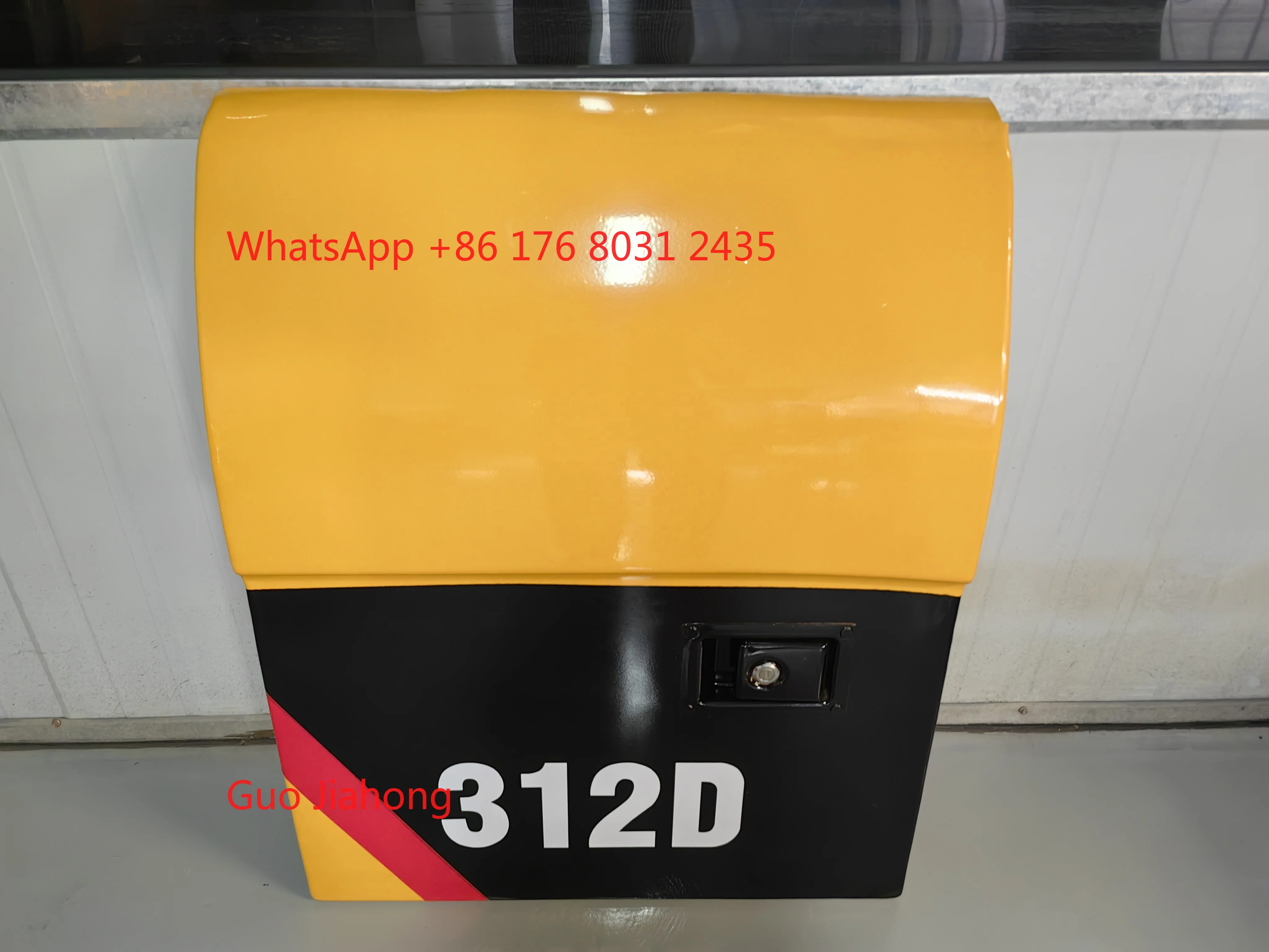 

Factory Direct Sale Cat Excavator Parts Cat 312D Door Radiator Door for