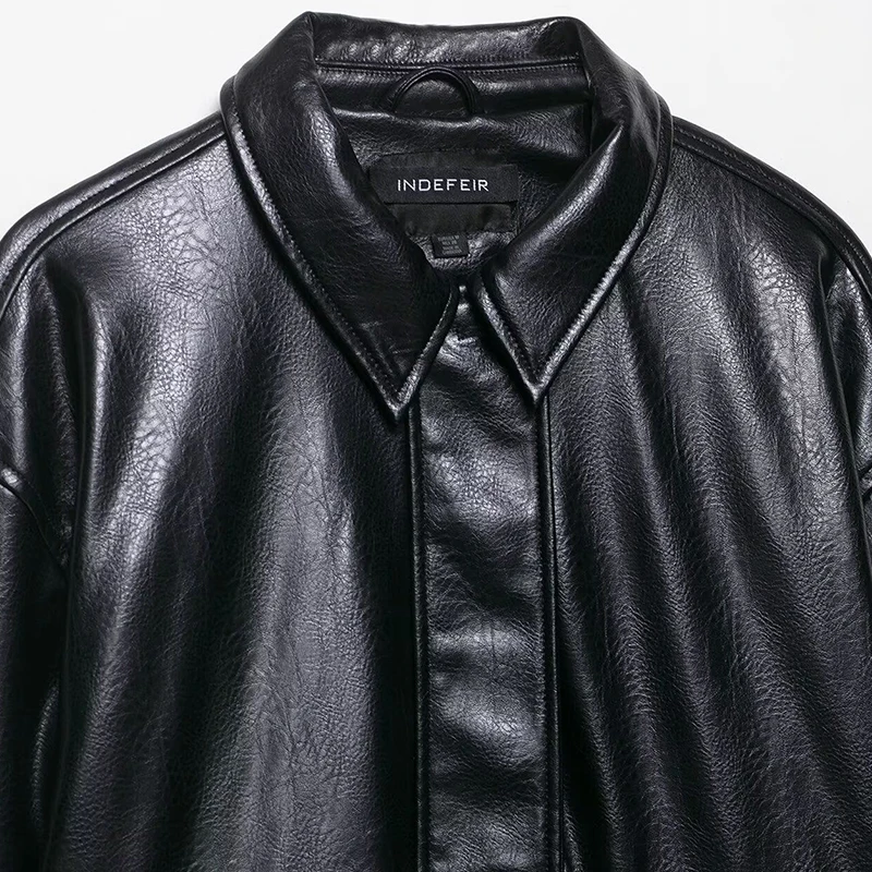 เสื้อแจ็คเก็ตหนังเทียมผู้หญิง แฟชั่นเท่ห์สไตล์มอเตอร์ไซค์ สตรีทแวร์ย้อนยุค แขนยาว เสื้อคลุมตัวนอก ซิปเรียบง่าย เสื้อคลุมฤดูหนาว