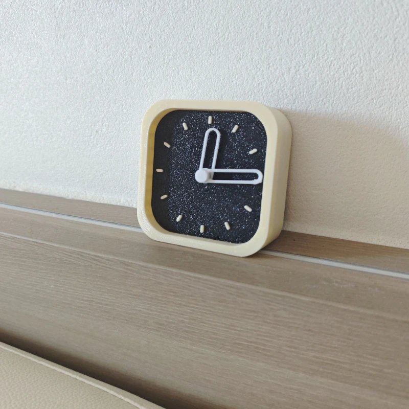 

Cream Wind Small Clock Desktop Cute Clock Ornament Student Dormitory Silent Clock Ornament Magnetic Refrigerator