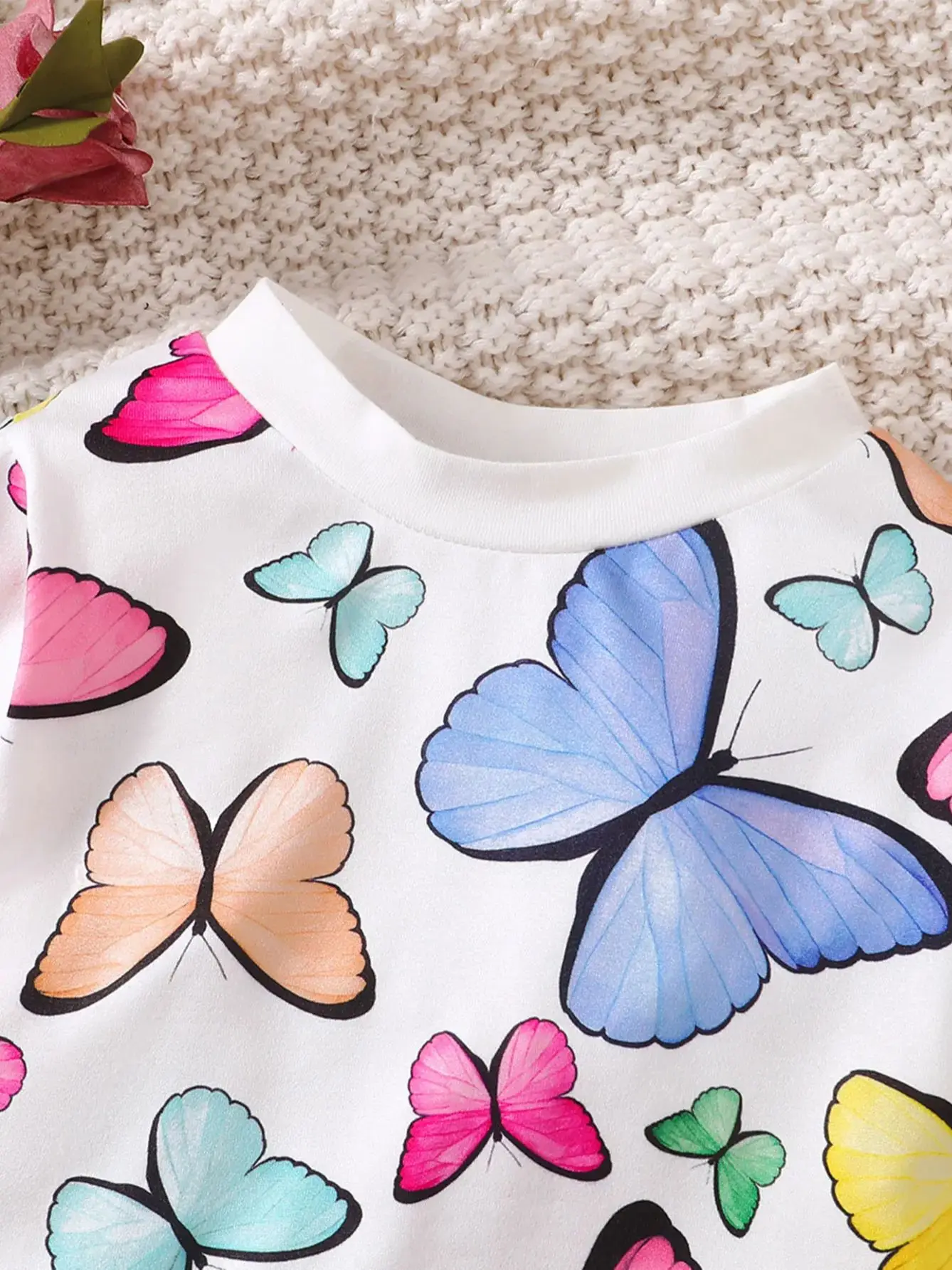 0-2 Year Old Newborn Baby Gilr Spring and Autumn Round Neck Butterfly Printed Long Sleeves with Butterfly Printed Pants Fashion