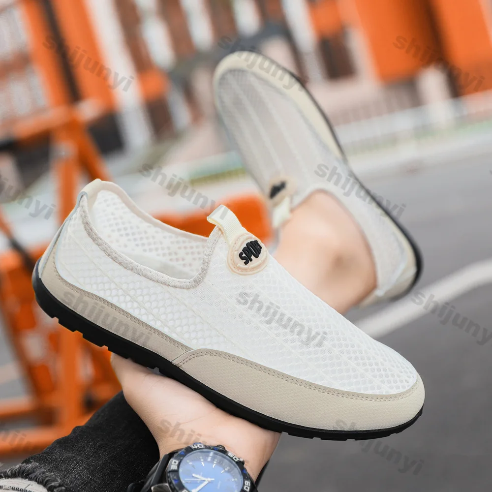 

Men's Summer Shoes 2025 New Breathable Mesh Soft Sole Fly Weave Casual Shoes Comfortable Lightweight Slip on Men Running Shoes