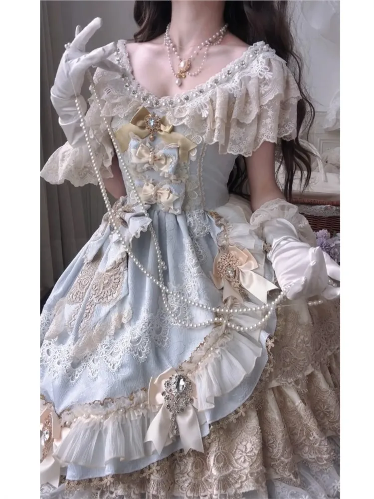 

A short Eternal Heart dress for grand wedding and coming-of-age ceremony