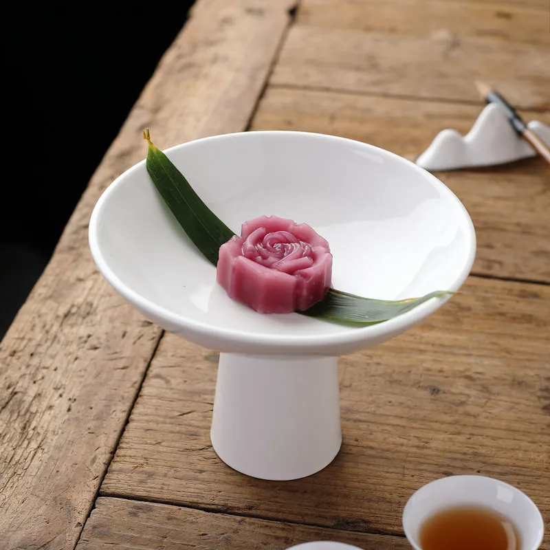 White Ceramic Plate Tall Feet Refreshment Tray Round Dried Fruit Snacks Tableware Dish Dessert Plates Cake Pan
