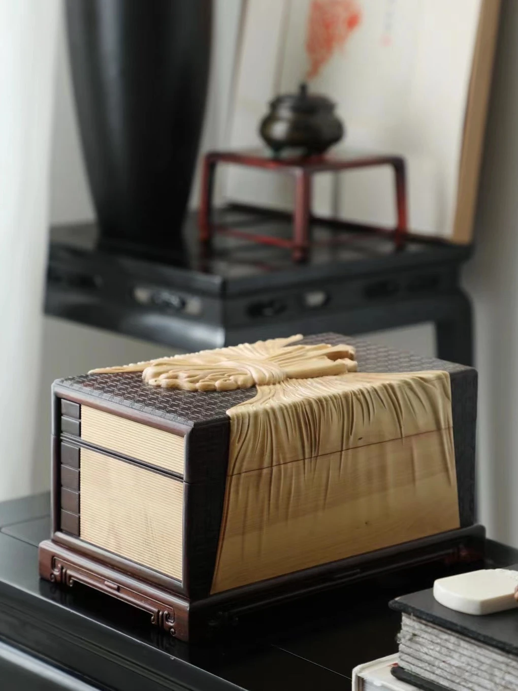 The Forbidden City collection replica red rosewood book-shaped storage box study desktop wenwan jewelry