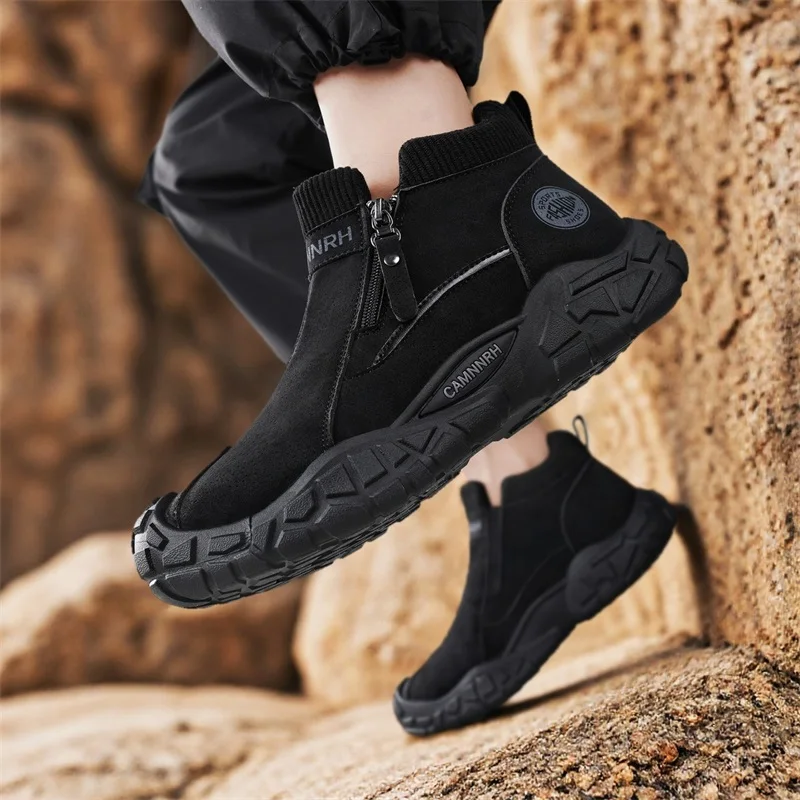 Новые высокие уличные походные туфли для бездорожья на осень — это противоскользящие, износостойкие, спортивные и повседневные.