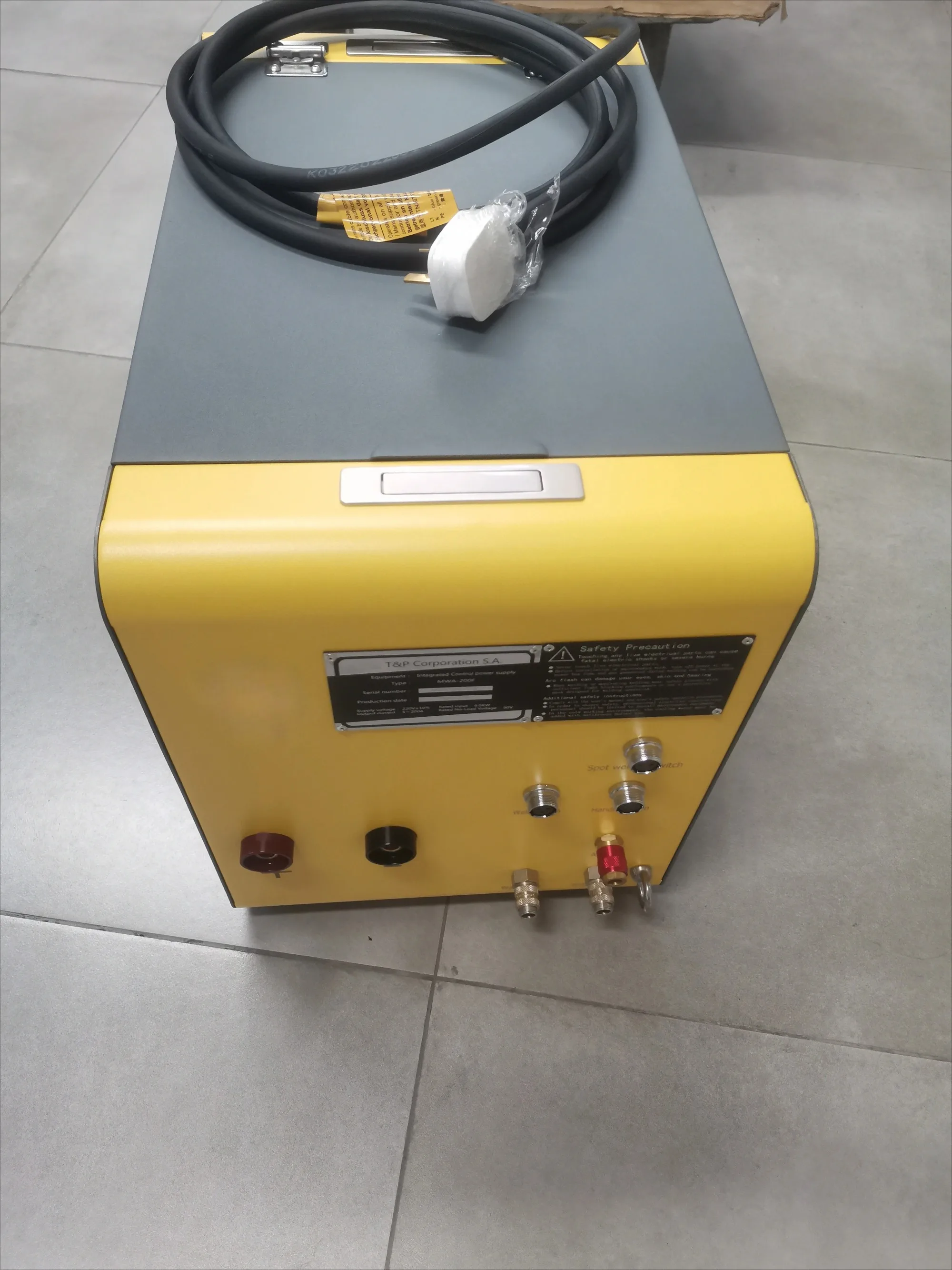 Integrated Control Power Supply for Enclosed Orbital Pipe Welding Heads with Multiple Language Switching Interface