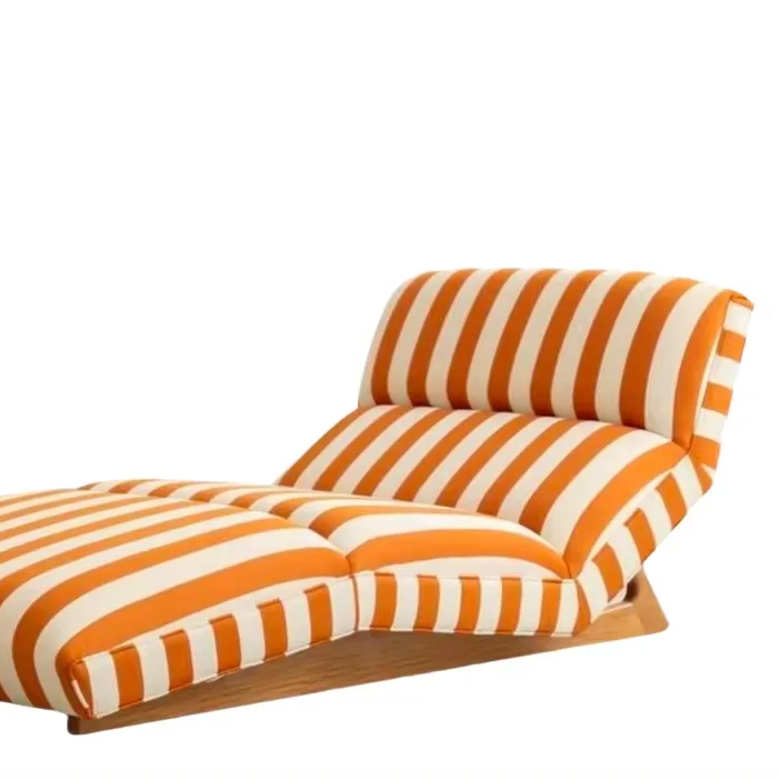 

Luxury All-Weather Outdoor Teak Sun Lounger Modern Style Moon Chair for Beach or Pool Used Furniture Sun Bed
