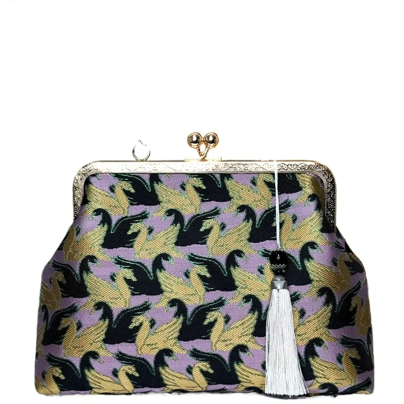 

Ladies Embroidery Dinner Portable Clip Shell Bag Colored Cross-border Chain One Shoulder Crossbody Bag Cheongsam Bag Handbag