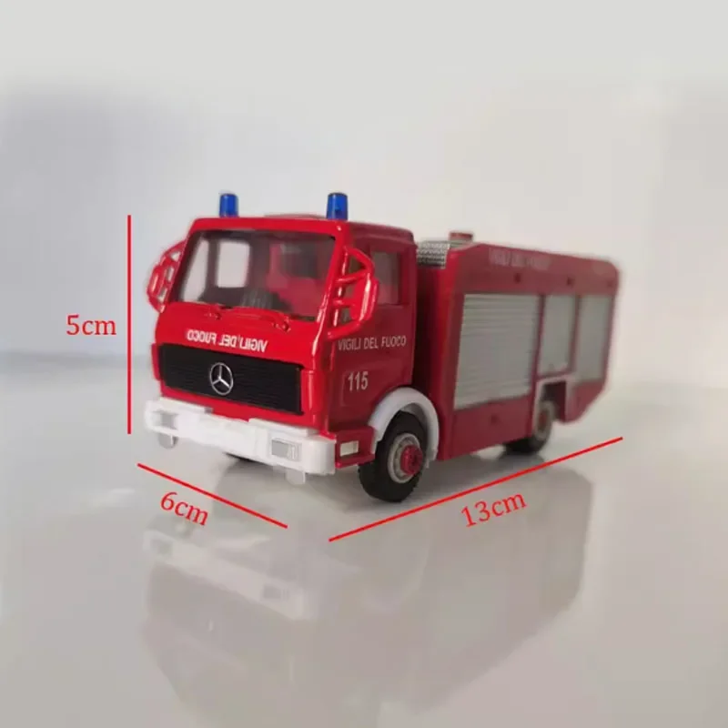 Modelo de coche de juguete de aleación de simulación de motor de bomberos a escala G1 para niños, regalo, adorno de escena de recuerdo, colección clásica
