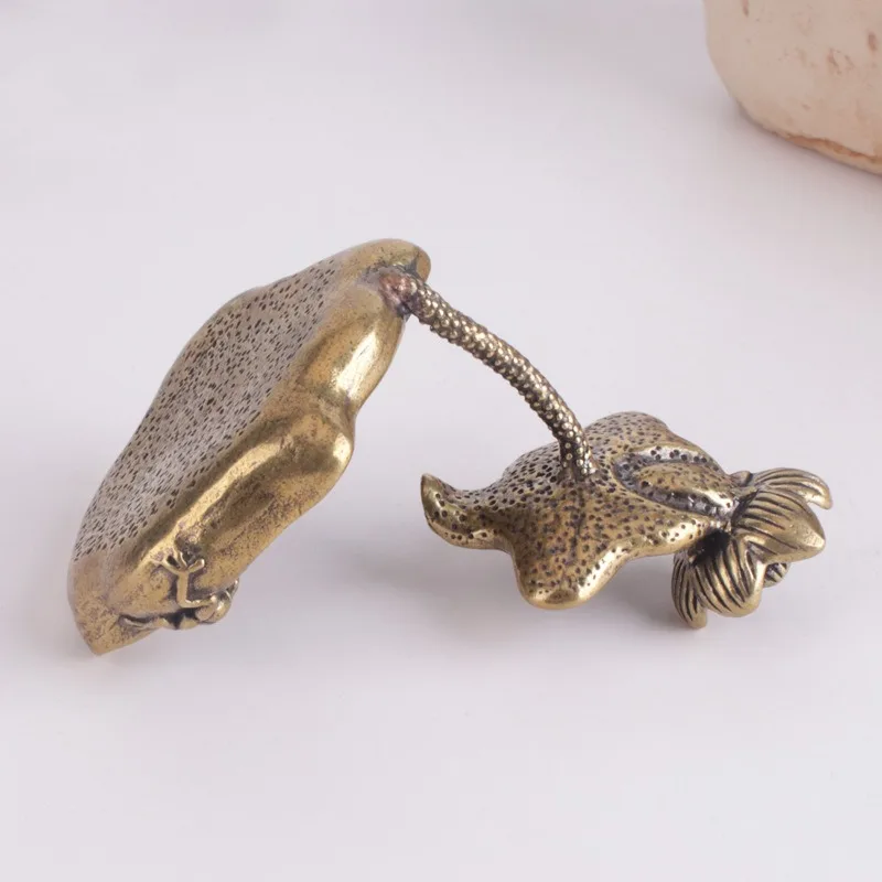 1pc Antique Brass Lotus Leaf Backflow Incense Burner Decorations Solid Pure Copper Frog Lotus Pond Ornaments Tea Pets