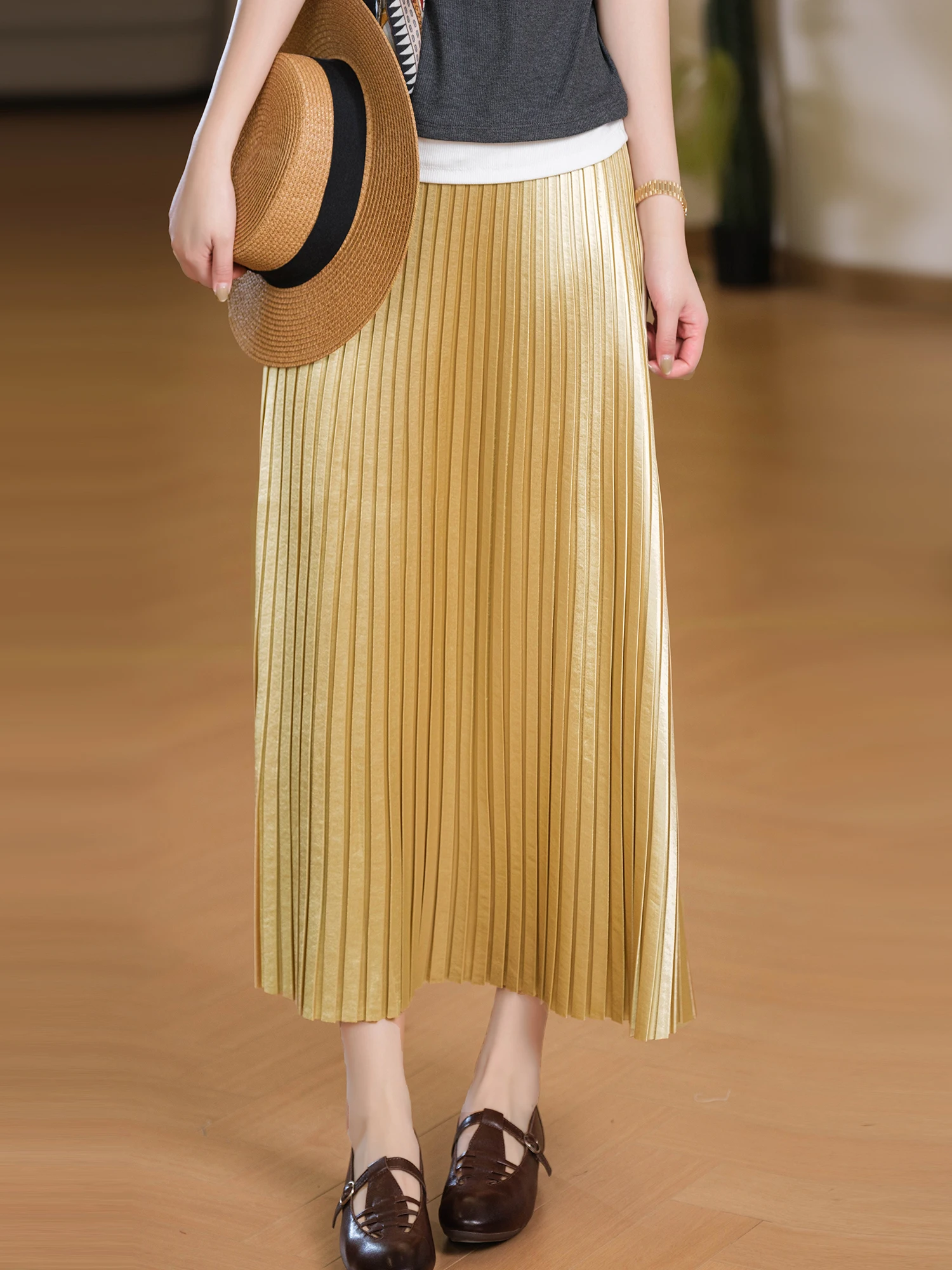 

Элегантная женская юбка миди из атласа с эффектом драпировки, на резинке, из полиэстера, микроэластичная, свободного кроя, китайское производство