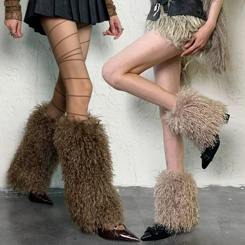 2026 Y2K خمر الأبيض البني فو الفراء جوارب السيقان شتاء دافئ فروي الأحذية جوارب موضة غامض أفخم الأحذية الأصفاد غطاء الجوارب