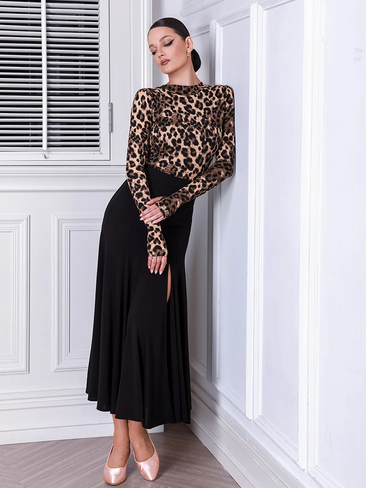 Costumes de danse de salon pour femmes, tenue de danse Standard moderne, hauts léopard à manches longues, jupe fendue noire, vêtements d'entraînement AMY3089