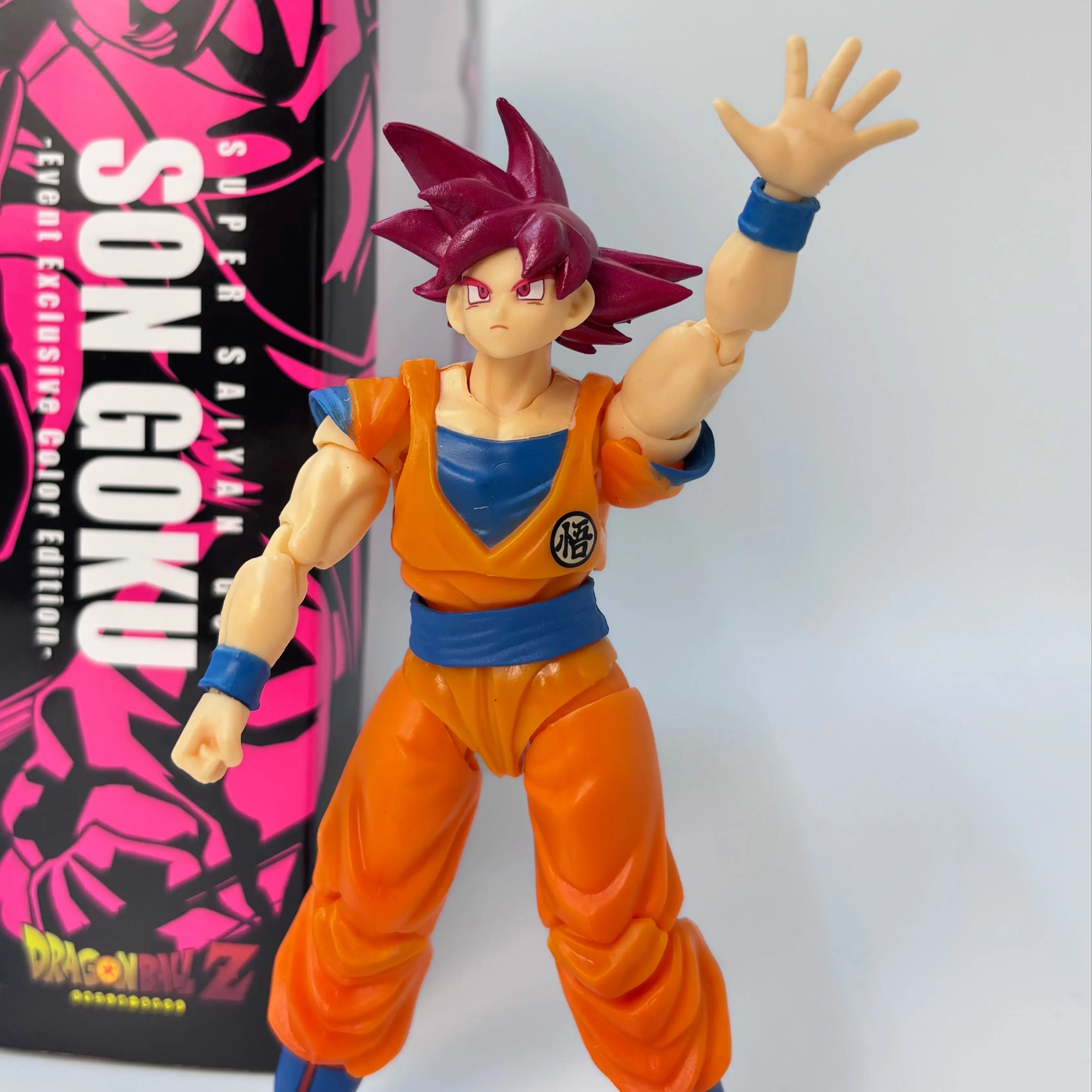Bandai SHF Dragon Ball Super Saiyan Goku Figura Grande de Cabelo Vermelho, Merchandise de Anime, Presente, Ornamento de Mesa