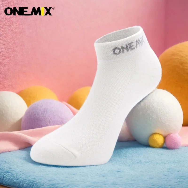 ONEMIX Olahraga Katun Hitam Putih 76% Anti Jamur Bernapas Ramah Kulit Tidak Menggumpal Cocok Untuk Pria Wanita