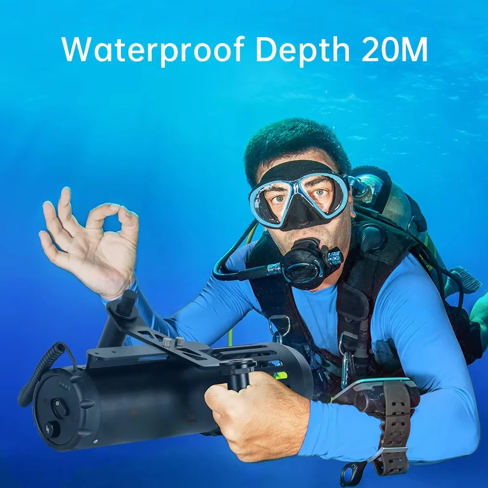 Elektryczny skuter podwodny do surfingu i sportów wodnych z możliwością montażu, skuter morski z deskami do jazdy na wodzie.