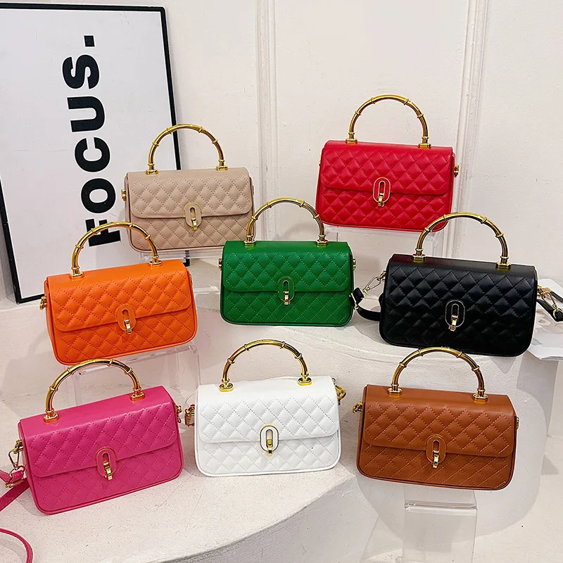 

Легкая роскошная нишевая сумка премиум-класса, новая женская сумка с косой цепочкой, изысканная и универсальная женская сумка