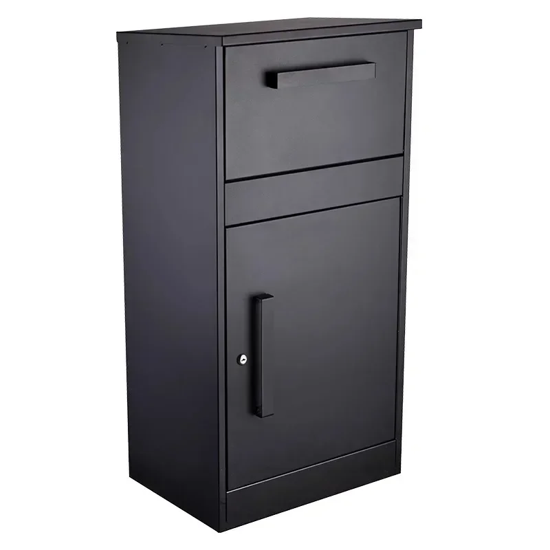 A  Private anti-theft home delivery locker, villa outdoor parcel storage box, outdoor locker pickup