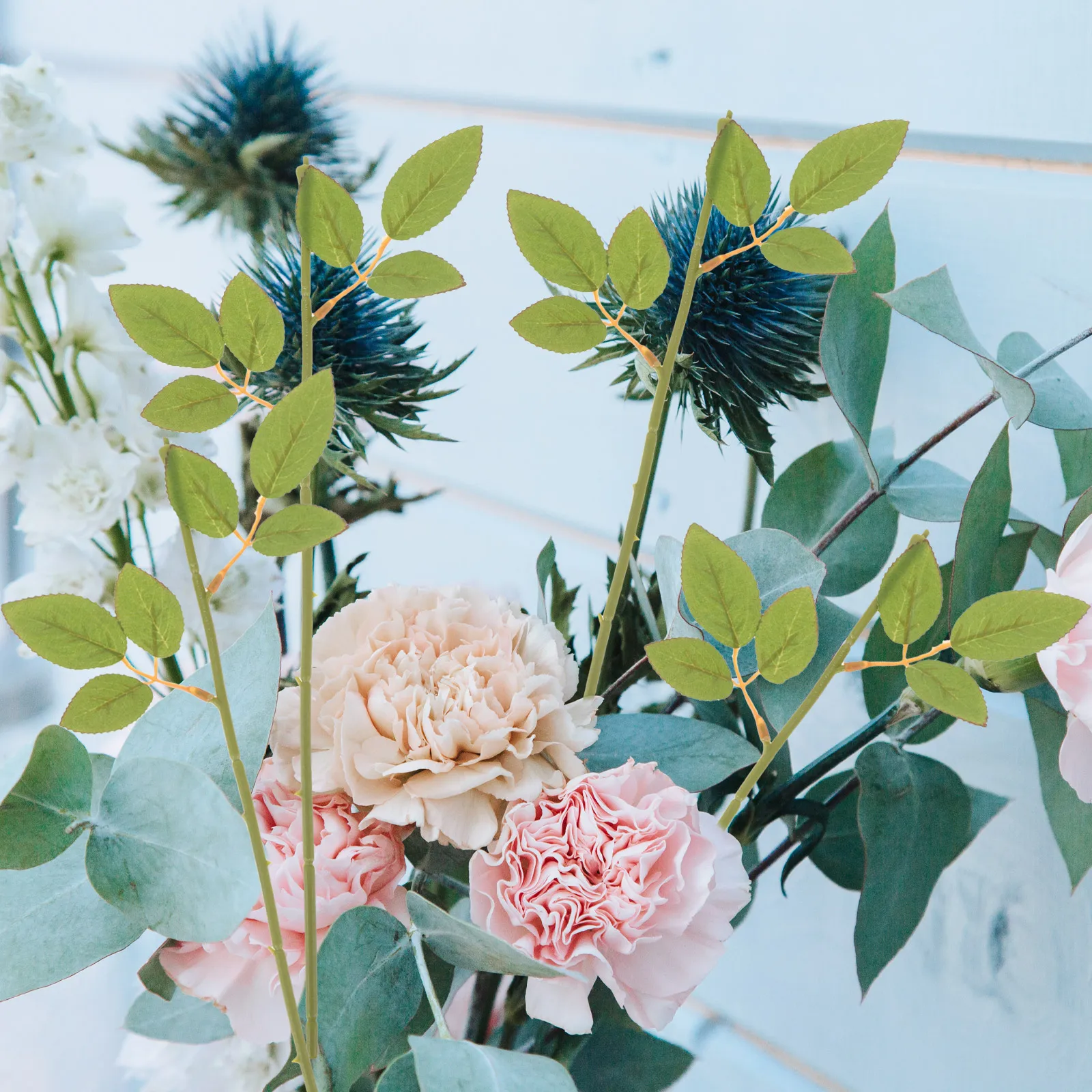 

20pcs Simulated Rose Stems Artificial Flower Plastic Floral Picks for Wedding Home Garden Decoration Flower Arrangement Crafts
