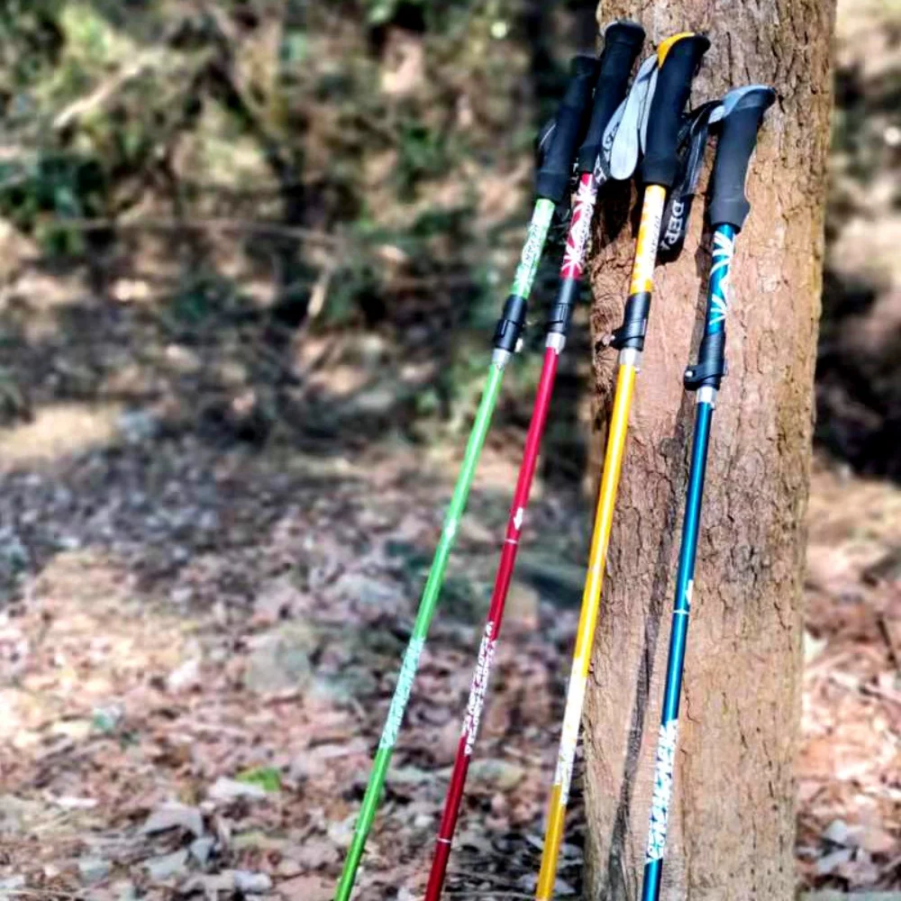 Palo de Trekking plegable para exteriores, palo de senderismo portátil para acampar, 5 secciones para ancianos nórdicos, telescópico, fácil de poner en bolsa