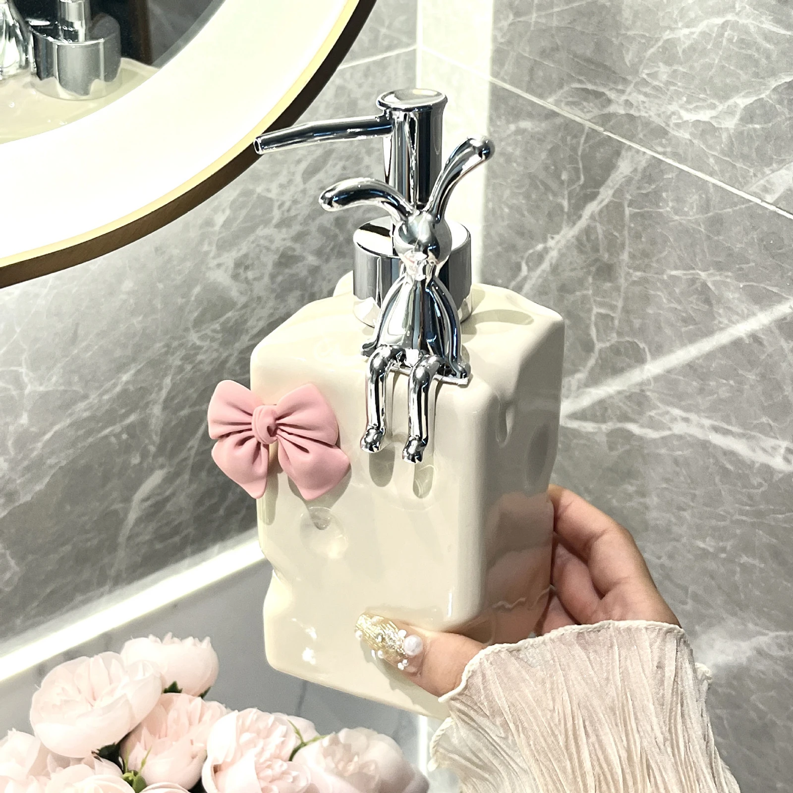 400ml Hand Sanitizer Bottle Soap Dispenser Novelty Leakproof Pump Soap Container For Restroom Bathroom Soap Dispenser Accessory