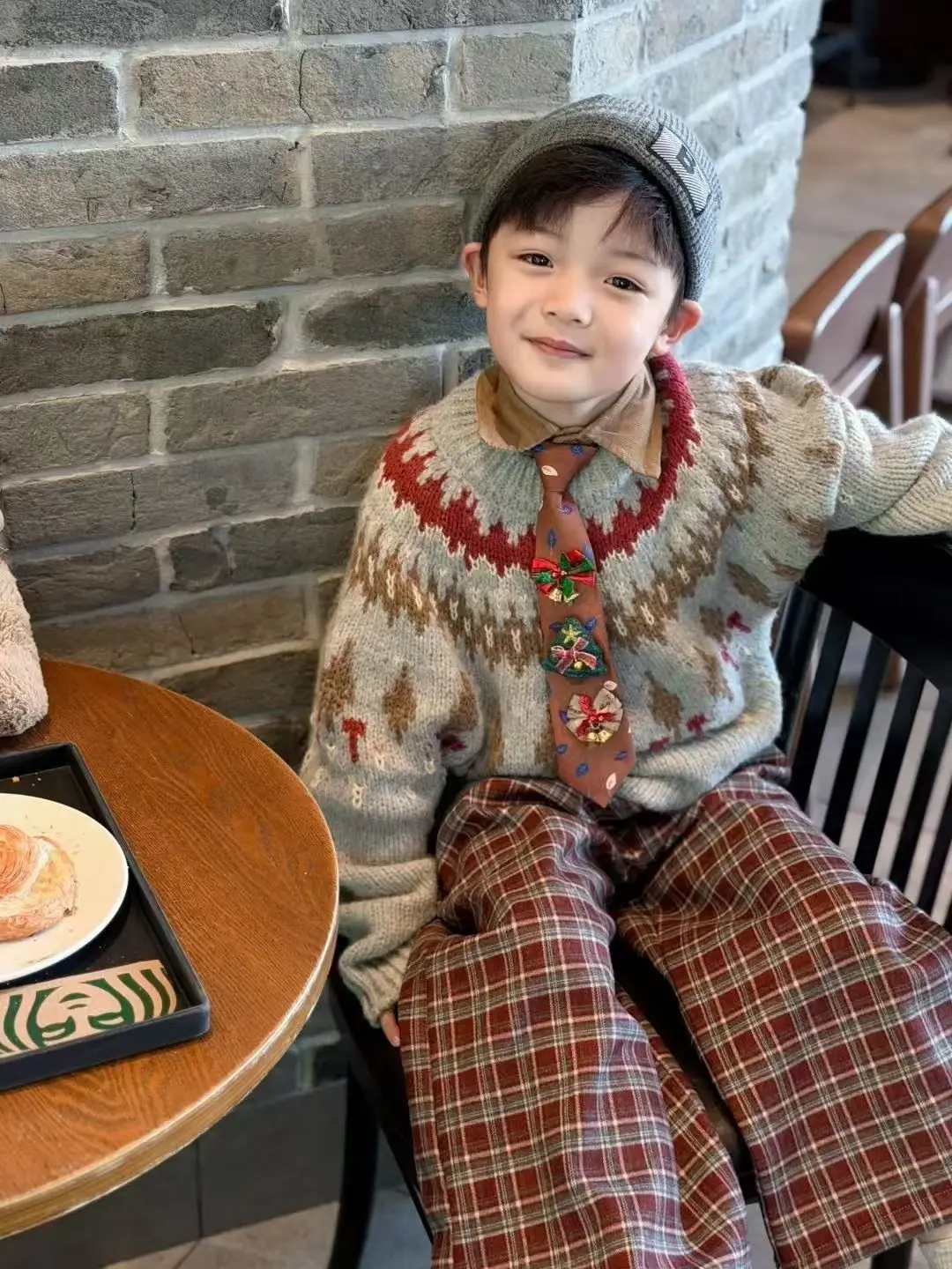Korean Version Boys 2026 New Children's Autumn And Winter Retro Fair Island Jacquard Thick Round Neck Sweater Pants 2-piece Set