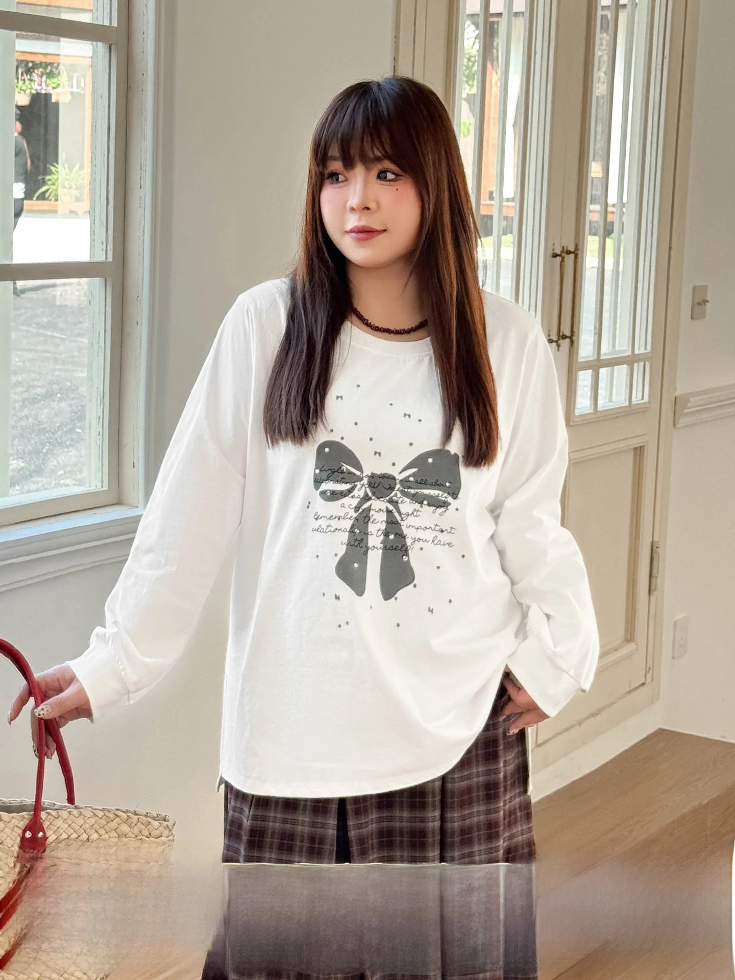 

Loose Fit Large Size Women's T-irt round Ne Knot Letter Print Long Sve Casual Sle Spring Faion Top