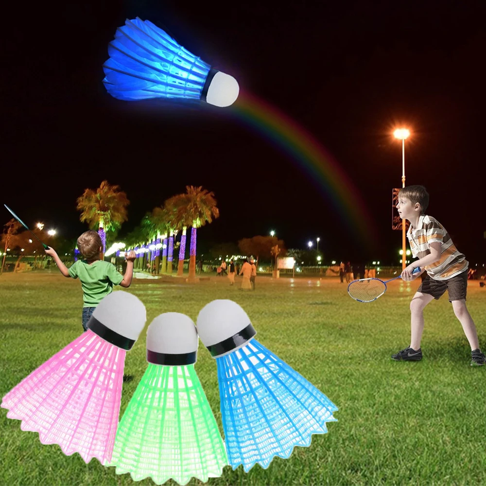 4 Uds. Volantes coloridos de plástico con luz para exteriores, pelota de entrenamiento de bádminton LED, bádminton luminoso