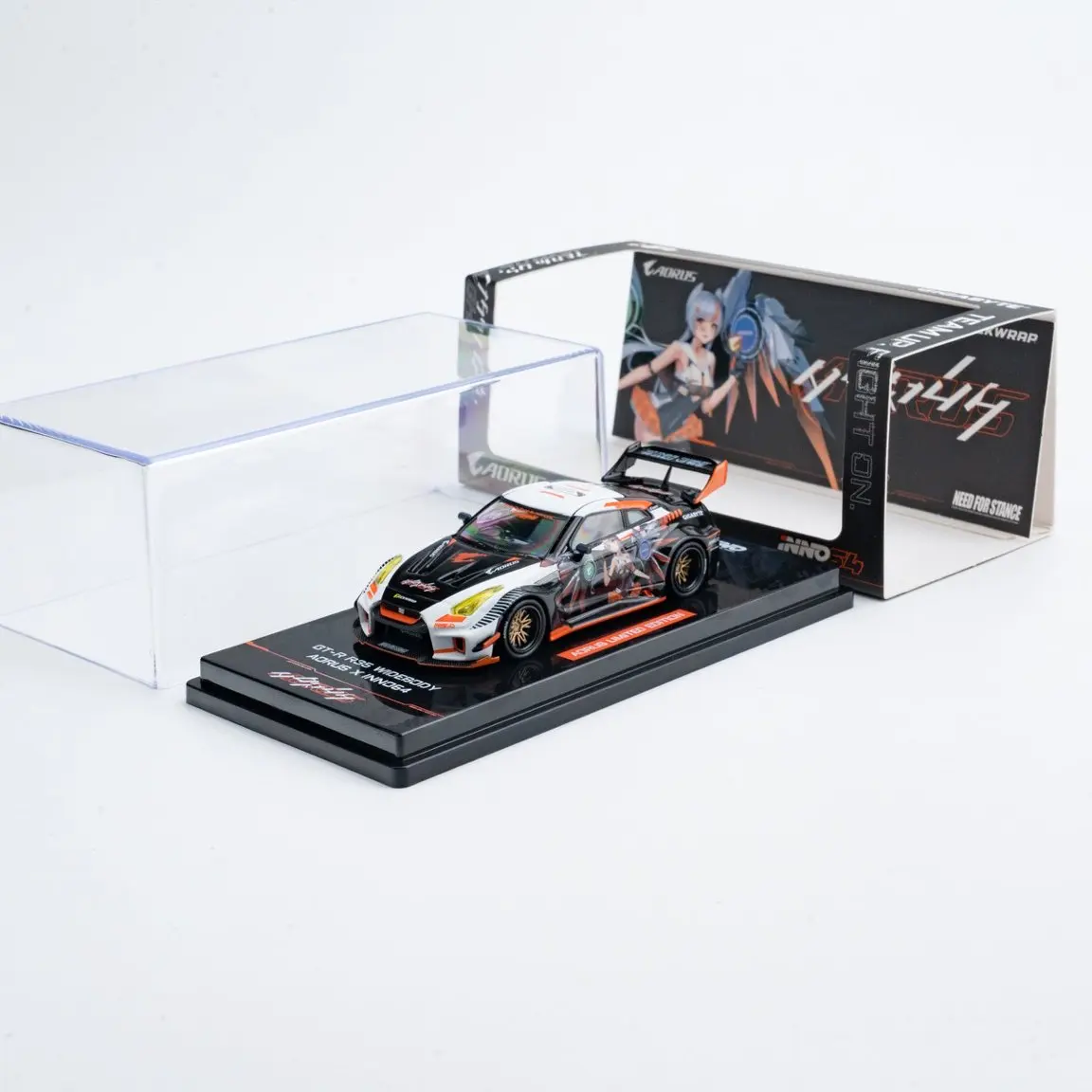 INNO 1:64 R35 WIDEBODY AORUS X INNO64 Лимитированная серия, модель автомобиля из литого металла