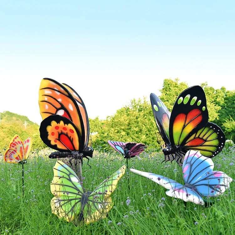Outdoor Garden Simulation Butterfly Fiberglass Sculpture Garden Courtyard Lawn Park Animal Landscape Ornament