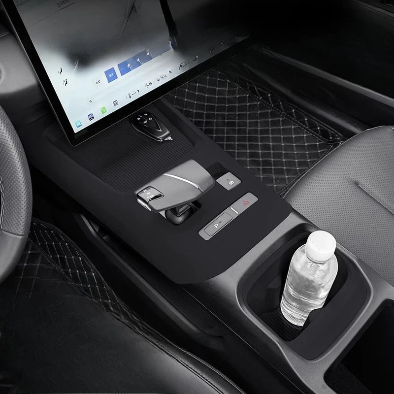 Suitable Changan Eado Plus 2025 Accessories Car Central Control Panel Mat Gear Shift Cover Soft Silicone Patch2025