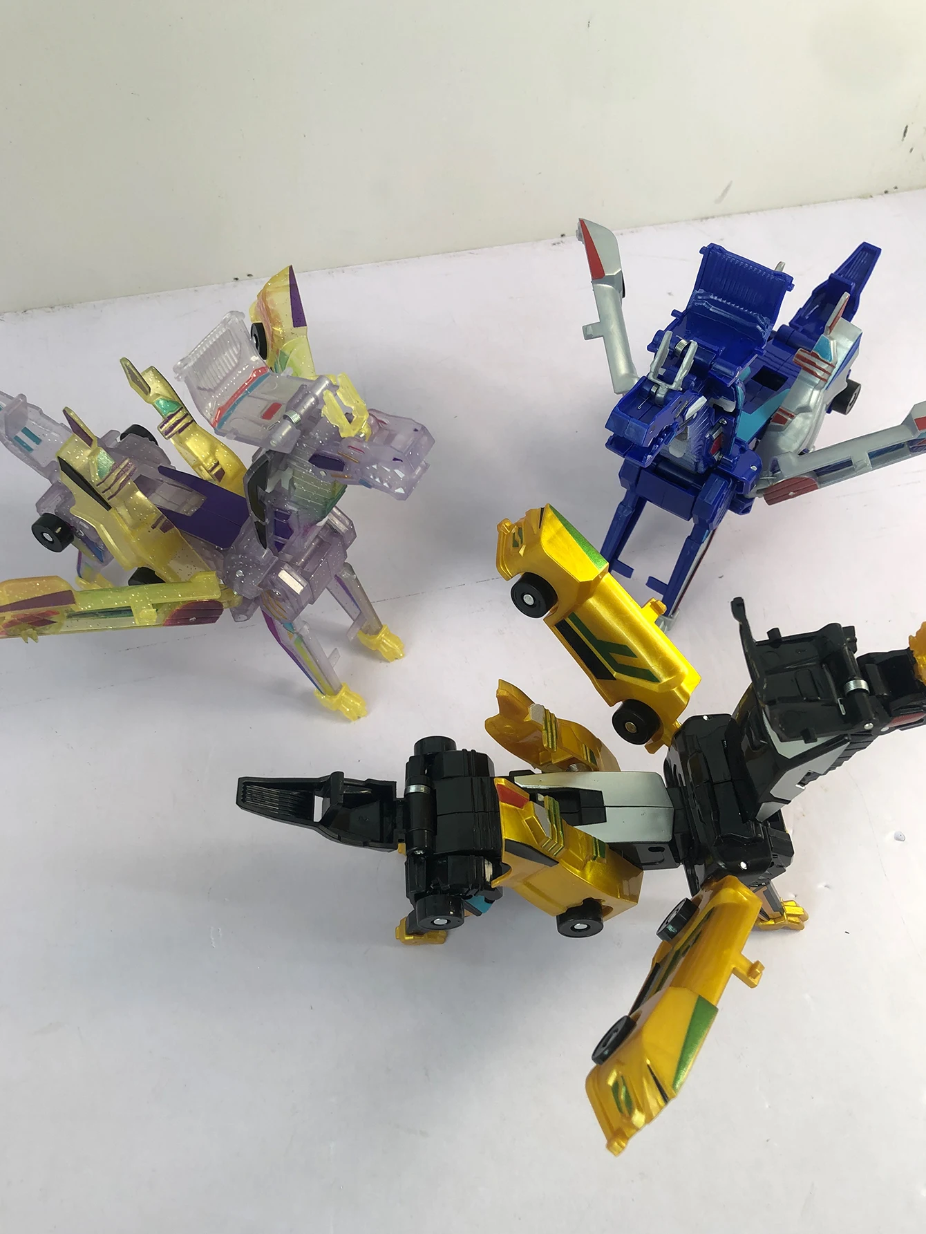 سيارة لعبة الديناصور البلاستيكية ذات التشوه المغناطيسي، سيارتان صغيرتين لتشويه سيارة الديناصور، لعبة أطفال #4