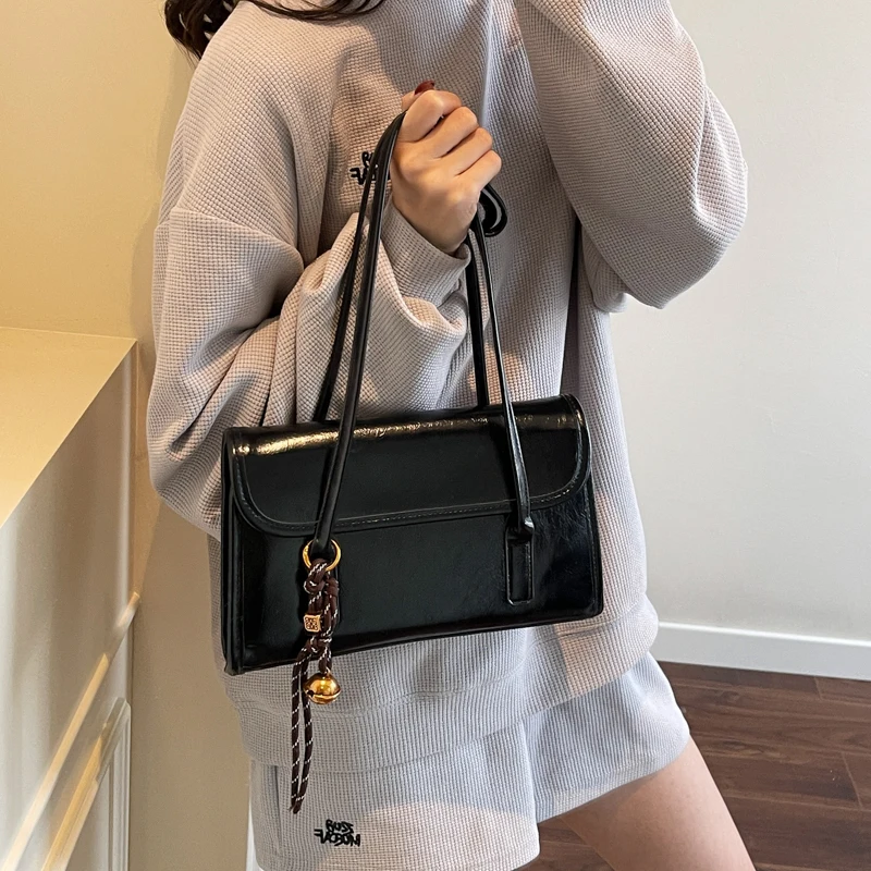 

Business Class Messenger Bag Women Multifunctional Shoulder Bag Professional For Air Travel And Corporate Events