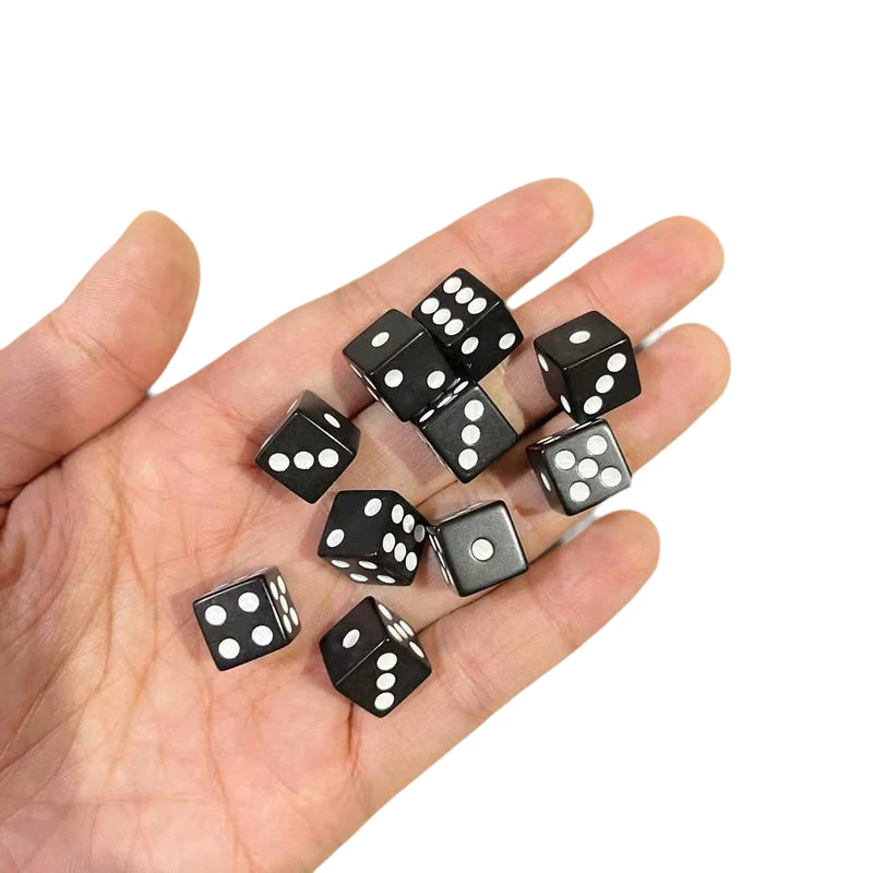 Wholesale 1000pcs Dots Dice 10mm Black White #10 Square Corner Wisdom Puzzle Cubes Graduation Thesis Plane Model Design Dice