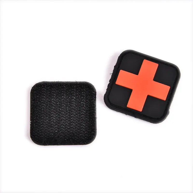 Red Cross Emblem 3D PVC Tactical Patch Hook Backing Attachments for Outdoor Backpack Rubber Medical Badge Rescue Gear Wholesale