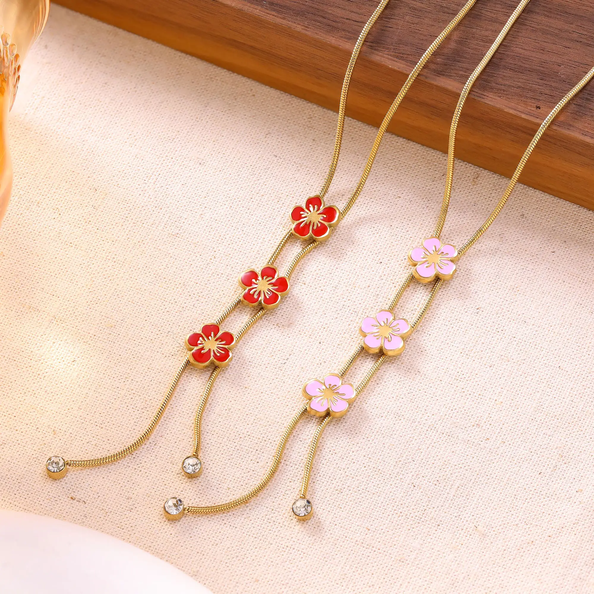 18K vergoldete Edelstahl-Blumen-Halskette für Damen, Schmuck, Mode, Party, Hochzeit, Geschenk, wasserdichtes Zubehör