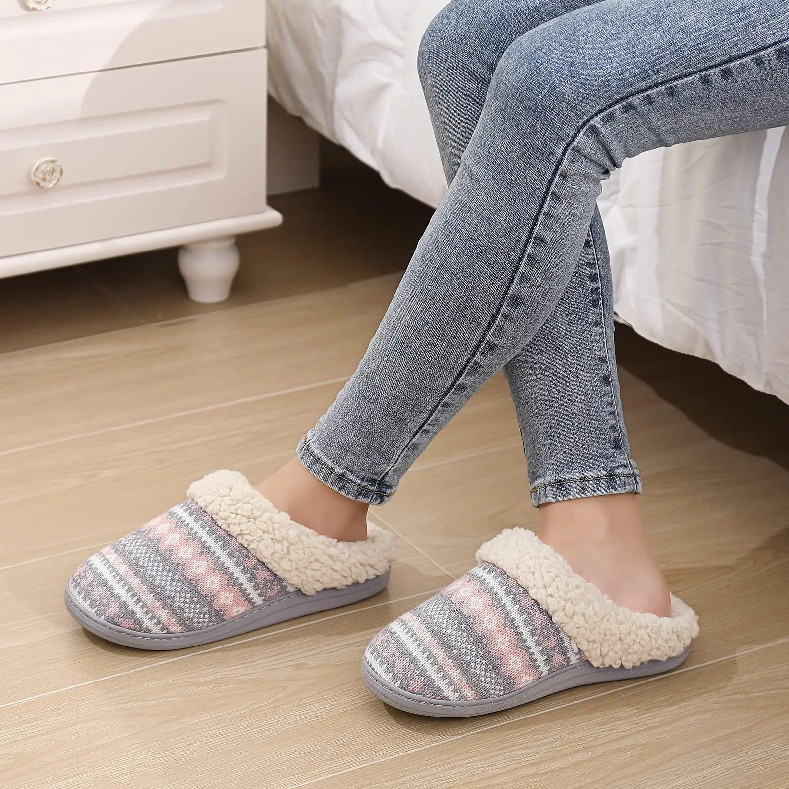 Comwarm Warm Knit Plush Slippers For Women Soft Fluffy Fuzzy House Slippers Indoor Fleece Lined Winter Slippers with Memory Foam