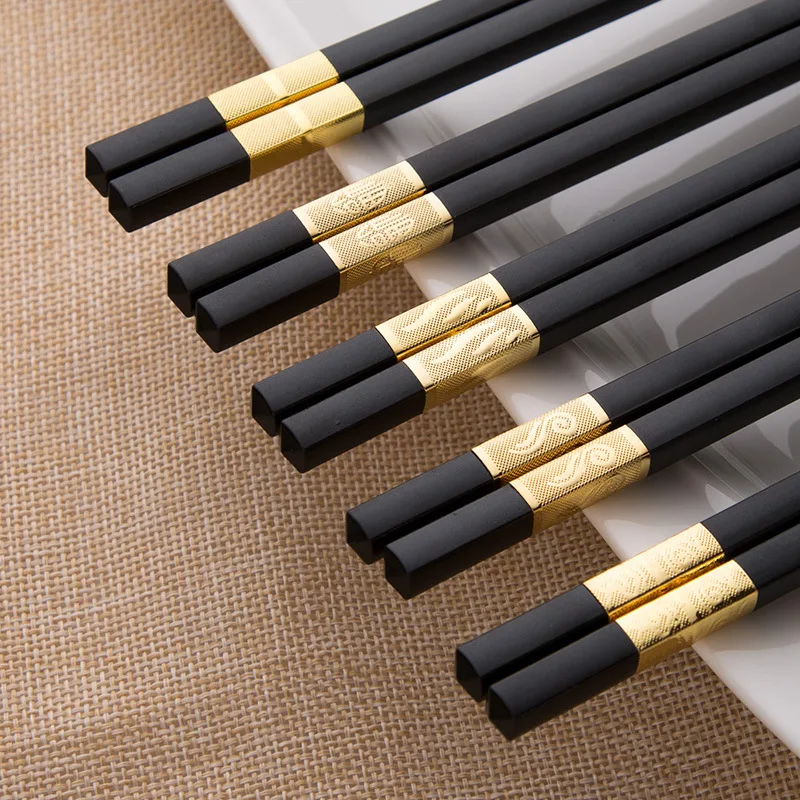 5 Pairs 24cm Reusable Chopsticks Sushi Sticks Non-Slip Chopstick Korean Japanese Food Chinese Wood Chopsticks Set