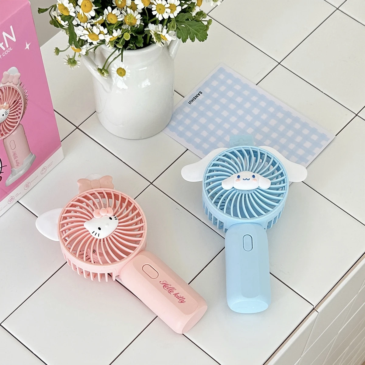 Sanrio Hello Kitty Mijn Melodie Anime Kawaii Zoete Mini Fan Schattige Cartoon Cinnamoroll Usb Opladen Draagbare Handheld Fan Geschenken Speelgoed