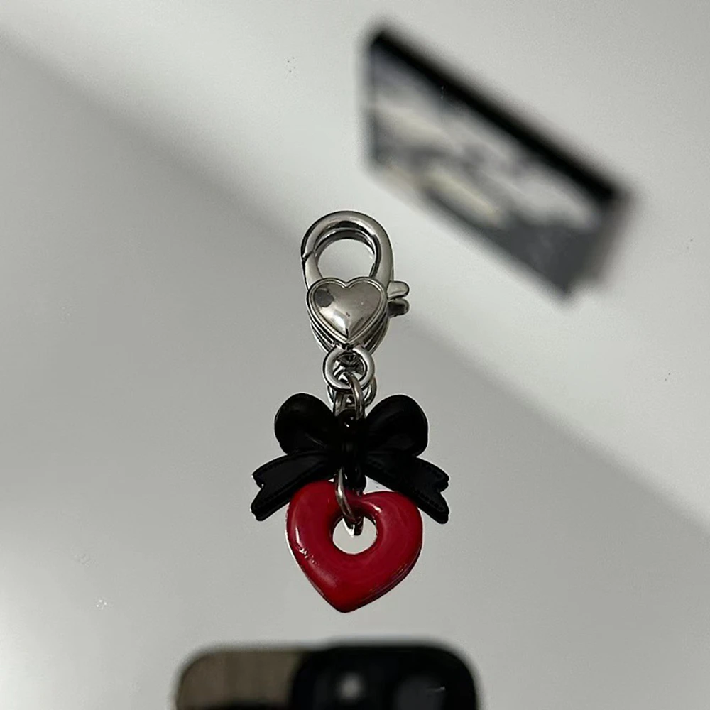 Black Leather Bowknot Red Hollow Heart Keychain Y2K Grunge Fashion Bag Backpacks Hanging Ornament Retro Car Key Chain view 4